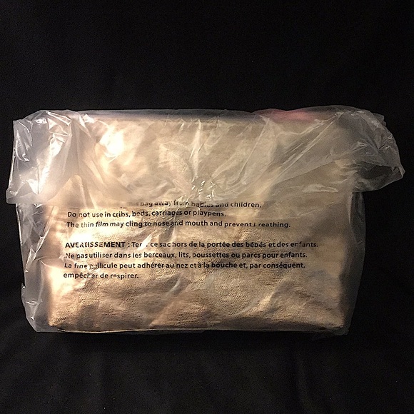 PINK VICTORIA’S SECRET - BEAUTY / COSMETIC BAG - Picture 13 of 13